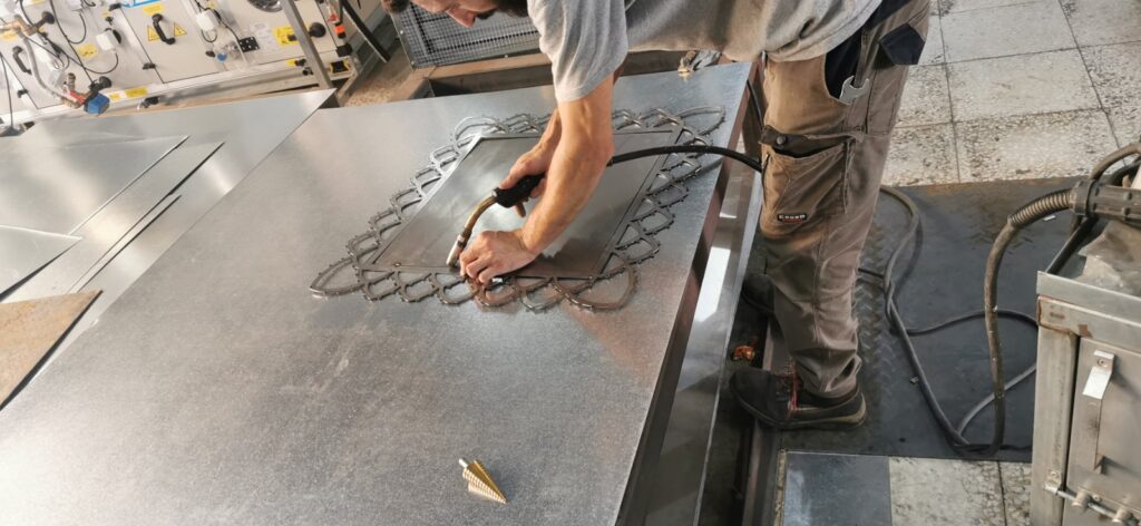 Traces of Memory: People and Place (fabrication)